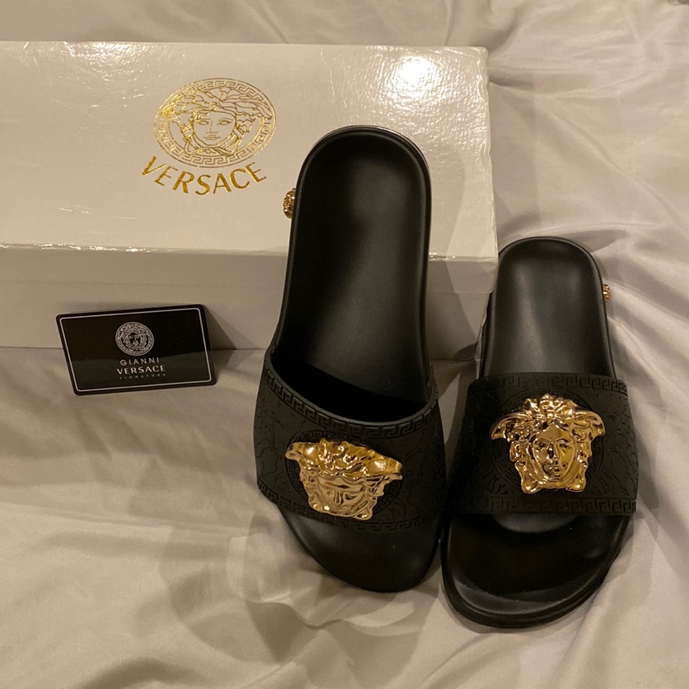 Versace palazzo Medusa black slides 8